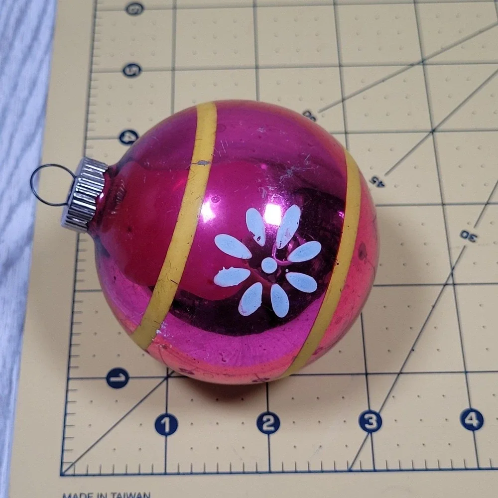 Shiny Brite Hot‎ Pink Christmas Ornament Flower Yellow Stripe Hand Painted Glass